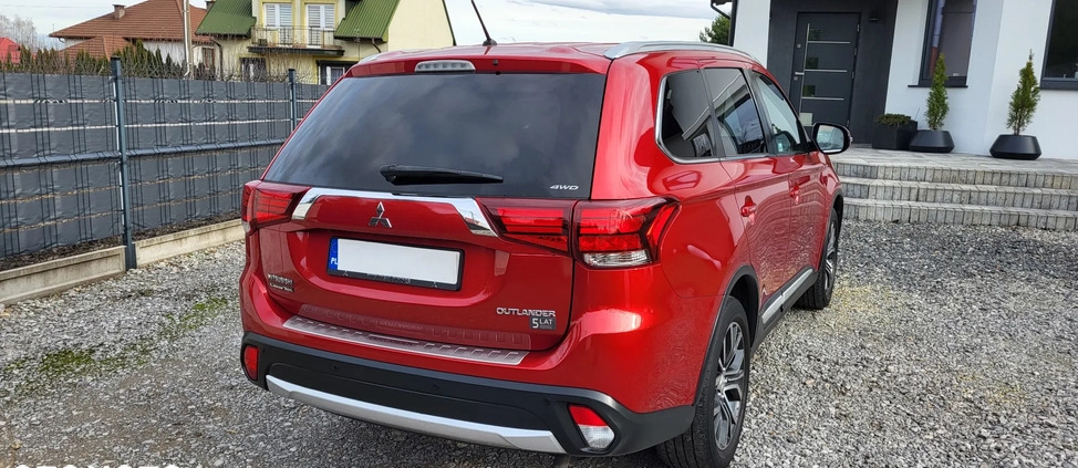 Mitsubishi Outlander cena 87900 przebieg: 85000, rok produkcji 2016 z Kielce małe 466